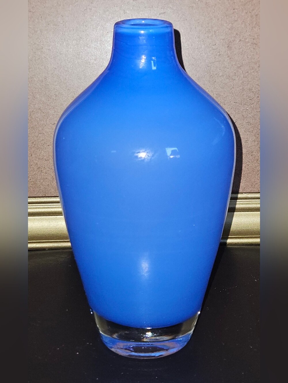 International Poland Blue Periwinkle Blown Art Glass Vase